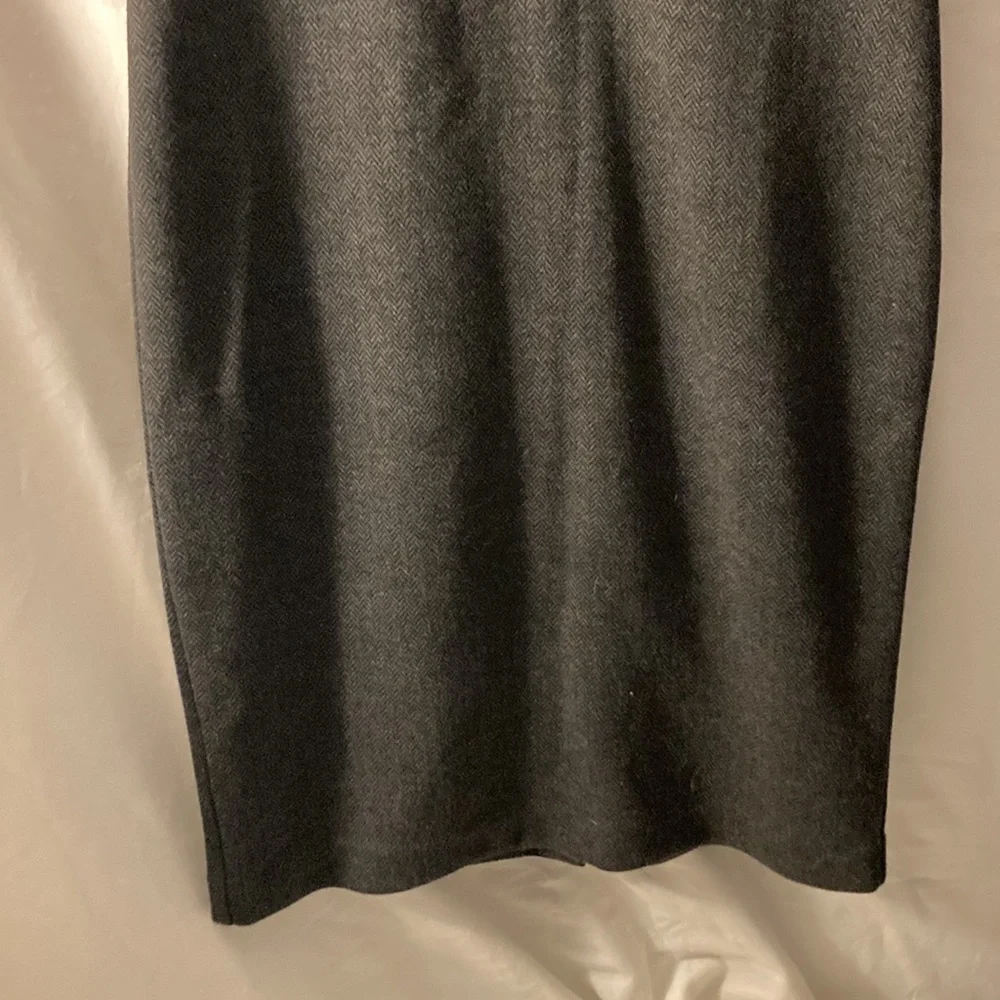 Loft dress - Picture 2 of 6